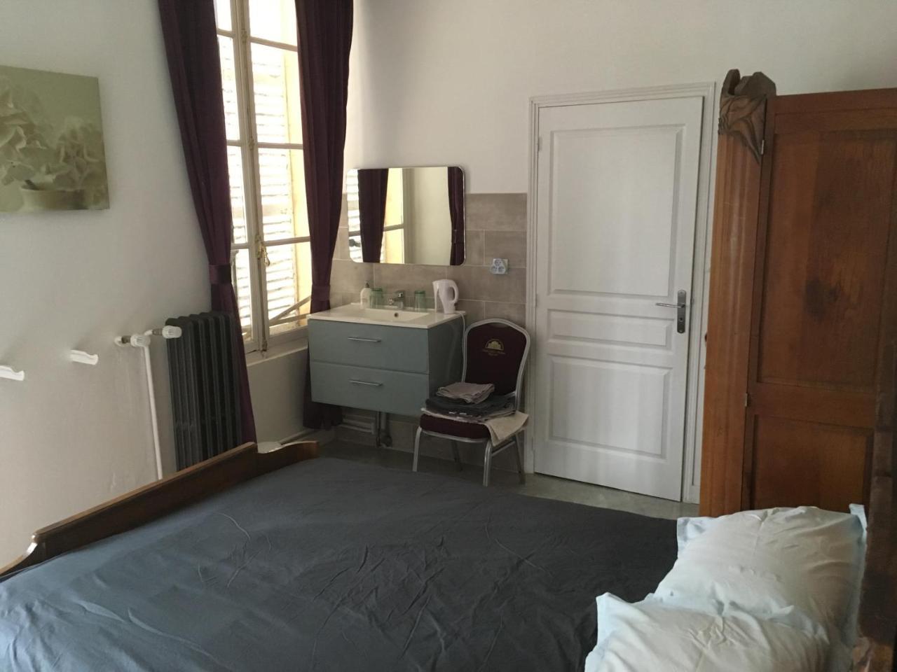 Chateau Nevers Bed and Breakfast Varennes-Vauzelles Værelse billede